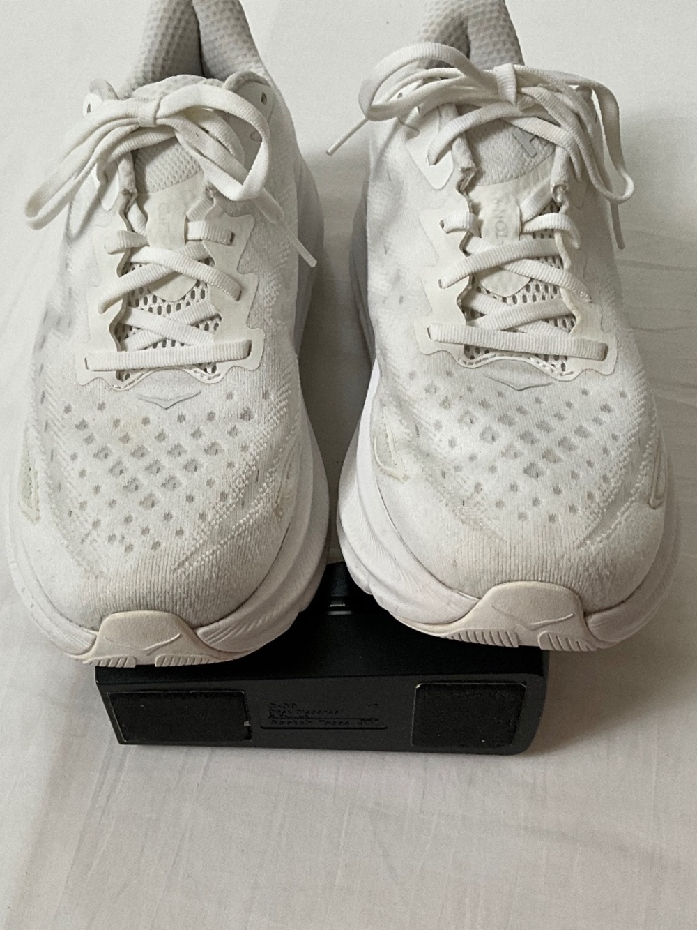 HOKA Clifton 9 Hands-Free Size 11 White - Picture 16 of 16